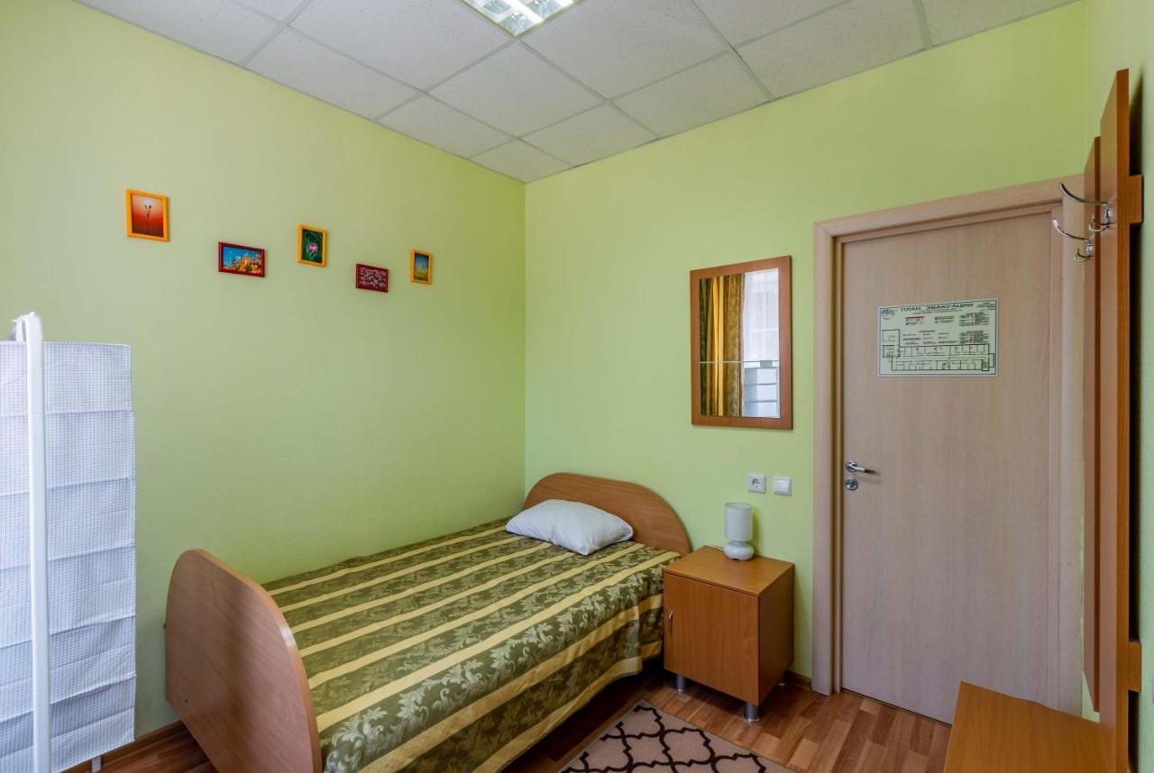 Gostinica Bolsoi Ural Hotel Екатеринбург Екстериор снимка