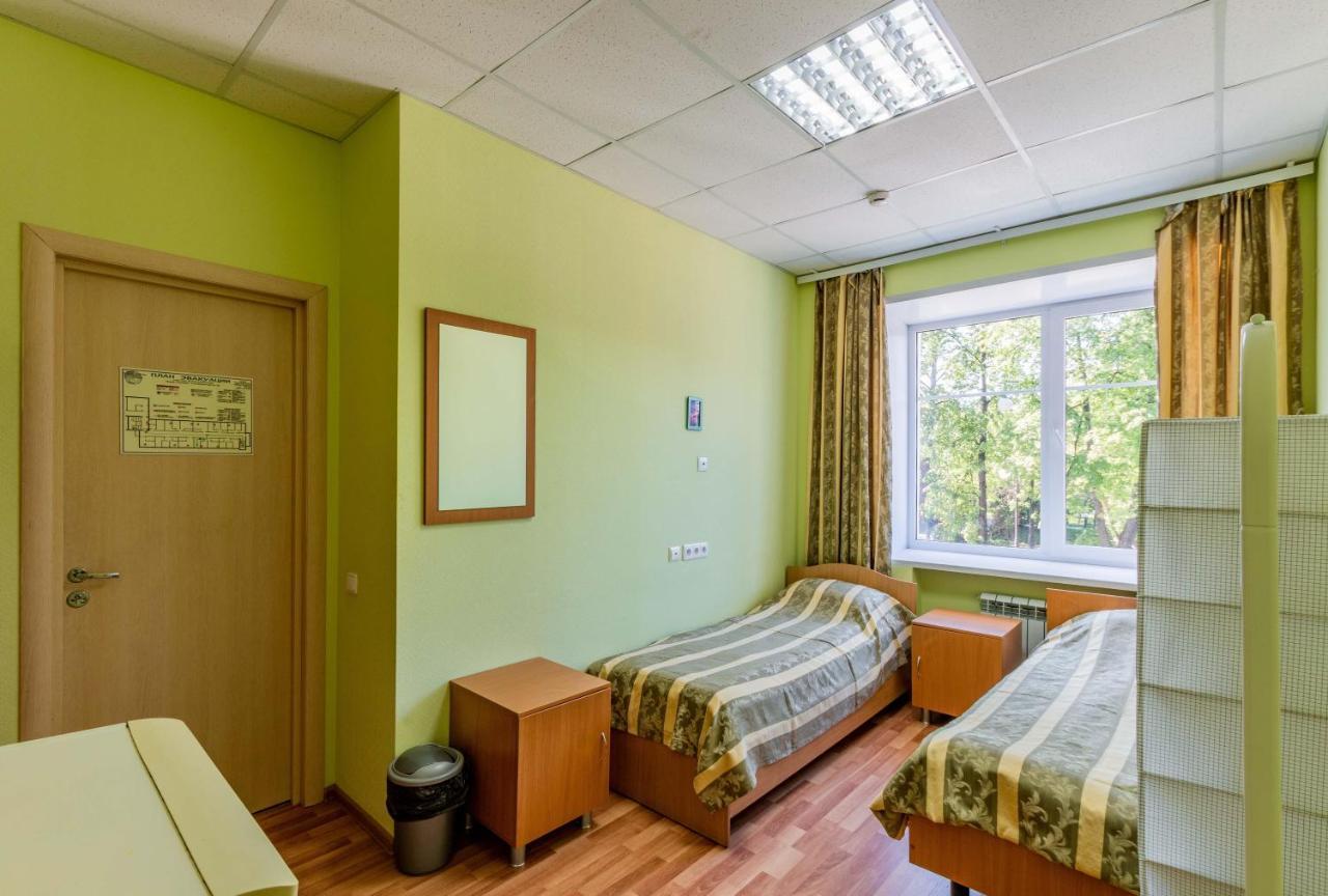 Gostinica Bolsoi Ural Hotel Екатеринбург Екстериор снимка