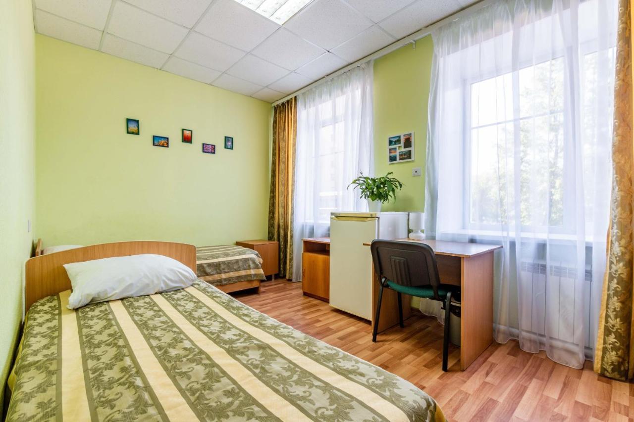 Gostinica Bolsoi Ural Hotel Екатеринбург Екстериор снимка