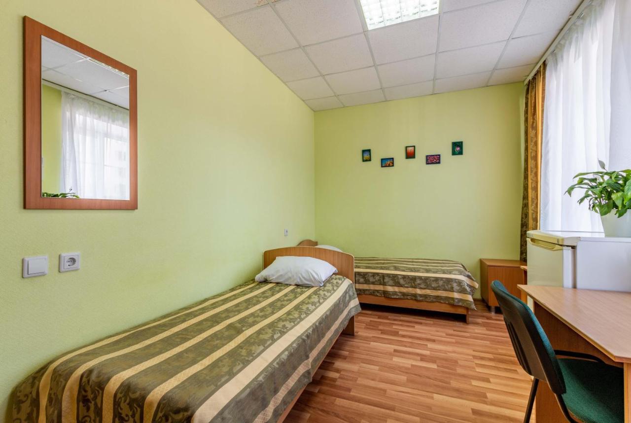 Gostinica Bolsoi Ural Hotel Екатеринбург Екстериор снимка