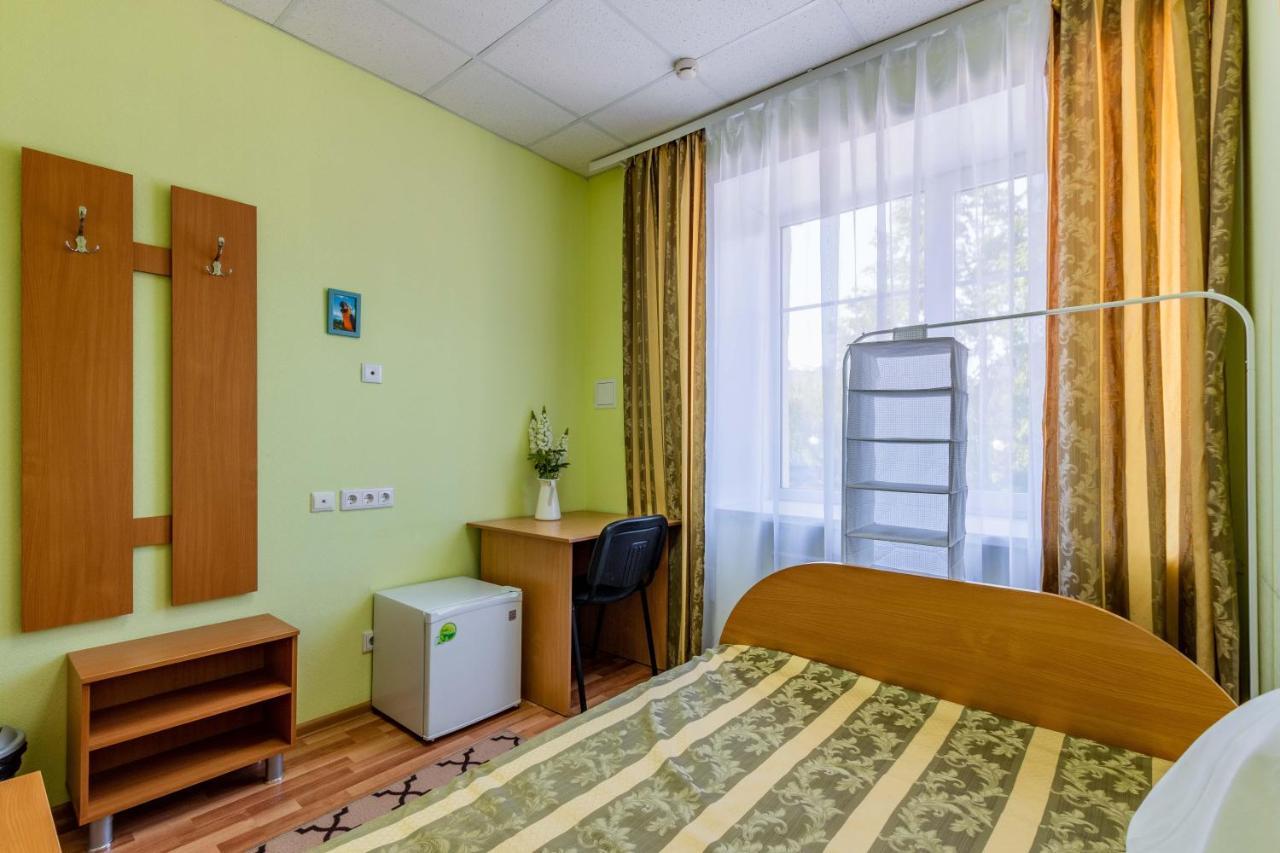 Gostinica Bolsoi Ural Hotel Екатеринбург Екстериор снимка