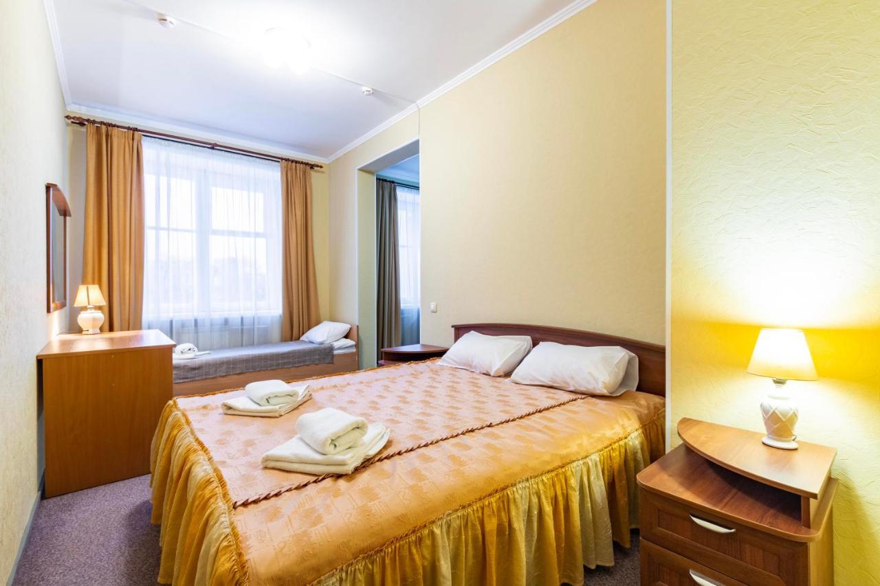 Gostinica Bolsoi Ural Hotel Екатеринбург Екстериор снимка