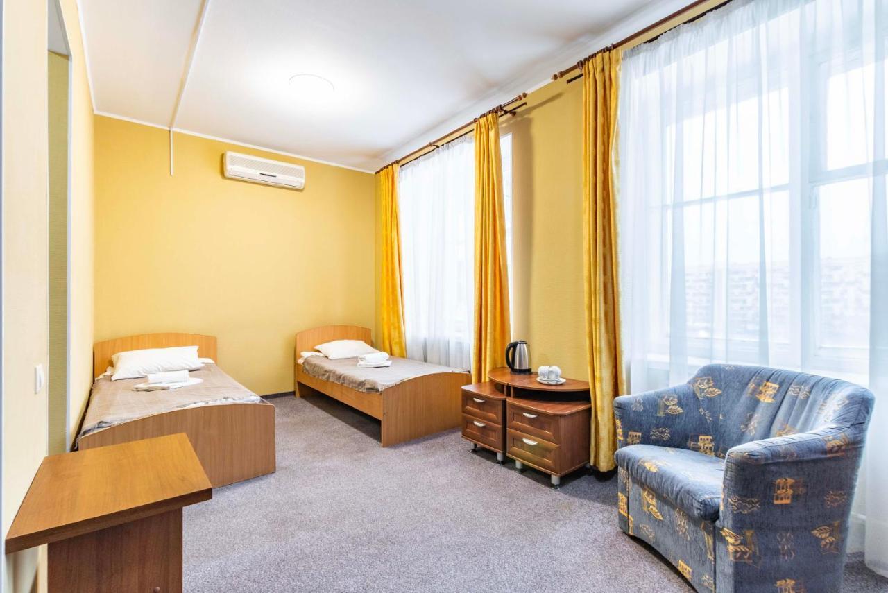 Gostinica Bolsoi Ural Hotel Екатеринбург Екстериор снимка